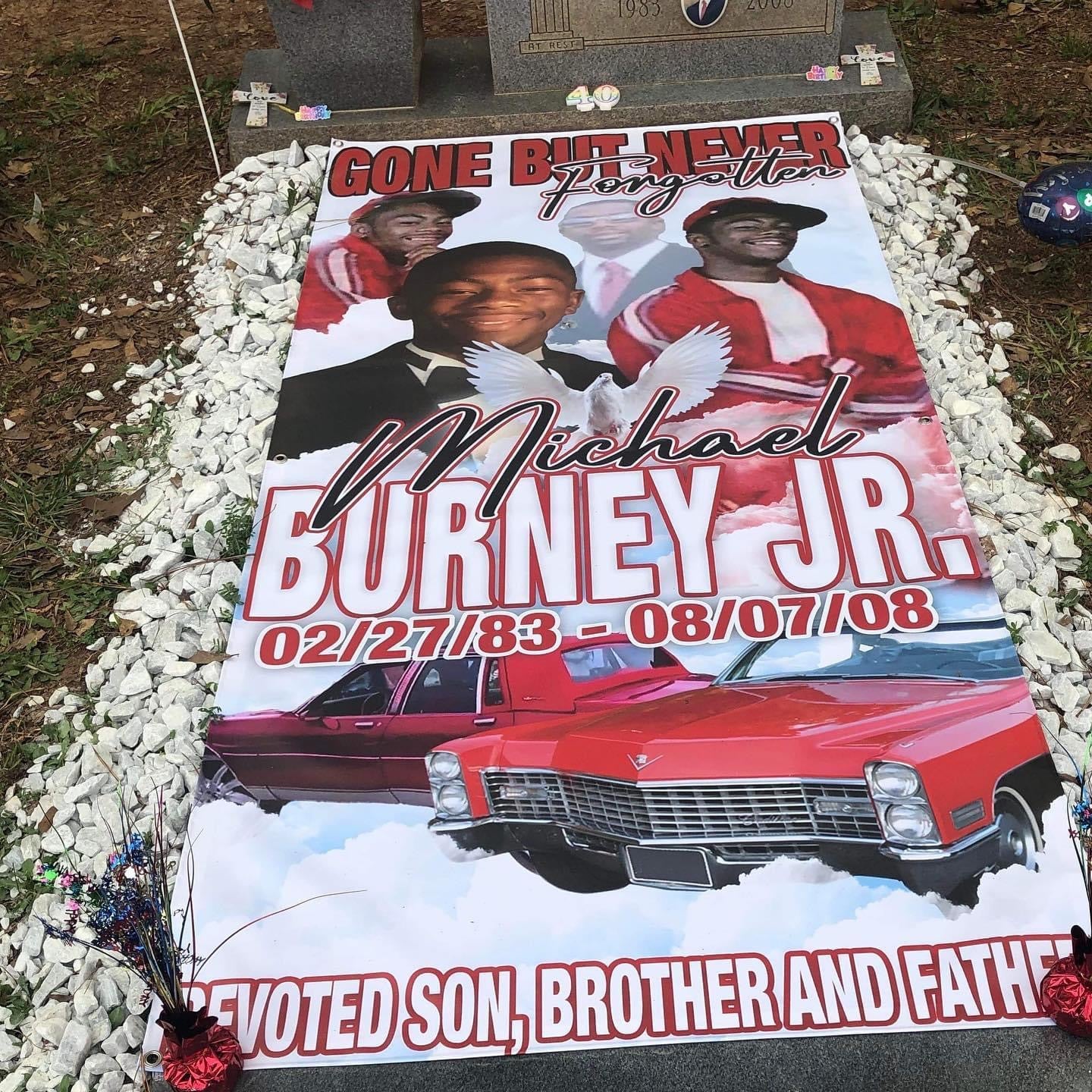 GRAVE BLANKET