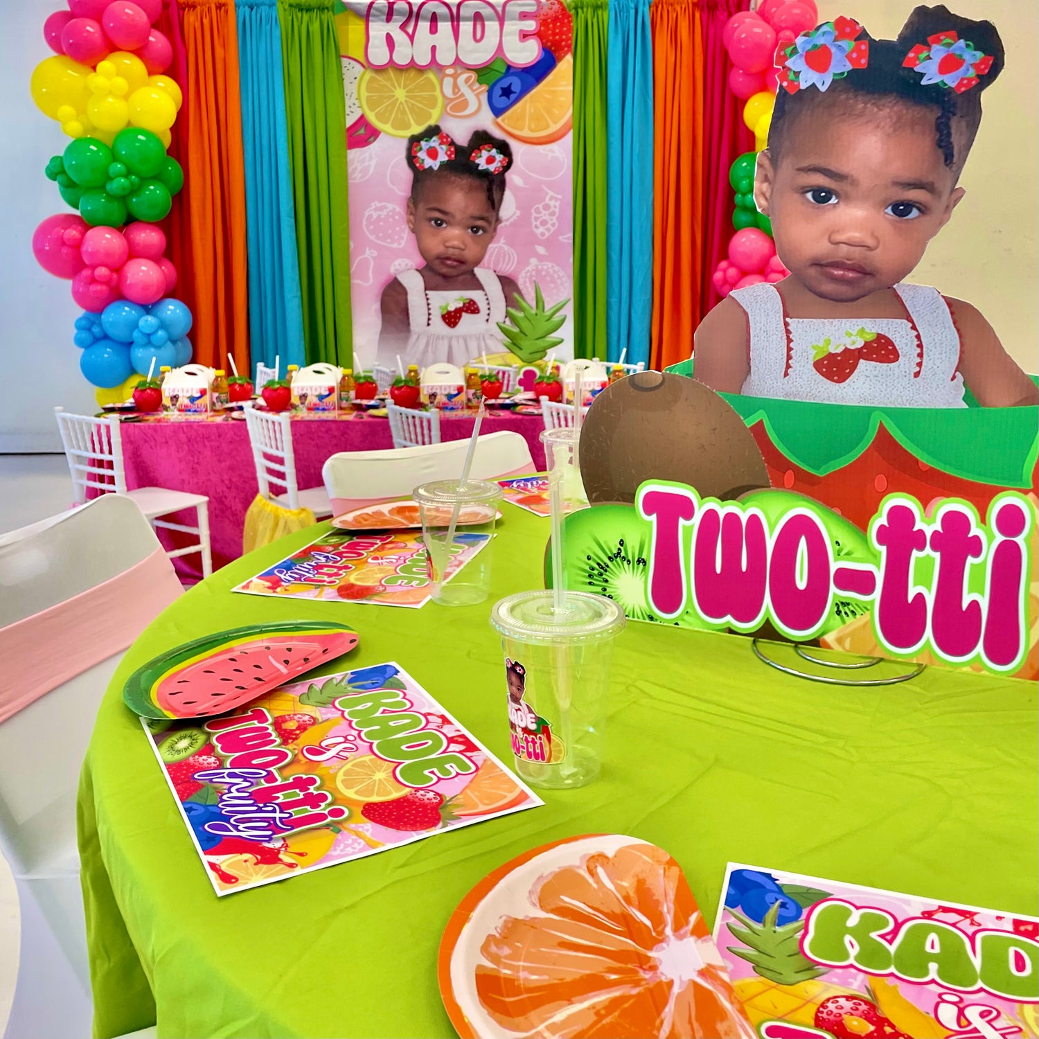 CENTERPIECES